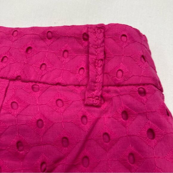 The Limited Tailored Shorts 4 Hot Pink Eyelet 100 Cotton Solid Flat Front NWT - Picture 4 of 11